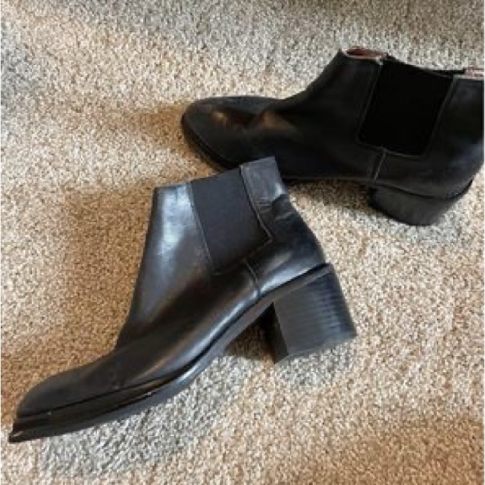 Leather Jeffrey Campbell Booties